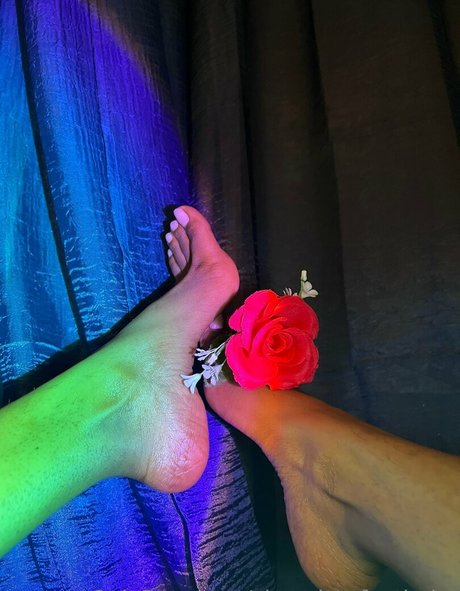 Chocolatefeetbabe