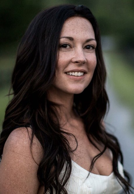 Nacktes geleaktes OnlyFans-Foto von Amanda Shires