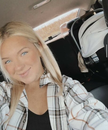 Nacktes geleaktes OnlyFans-Foto von Corieamoore