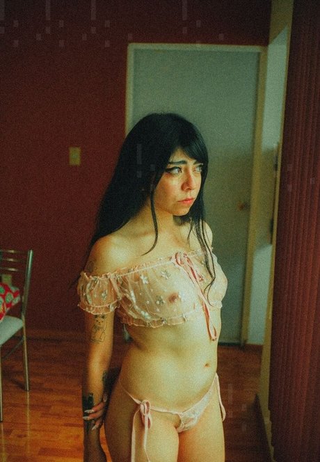 Nacktes geleaktes OnlyFans-Foto von Basoofia