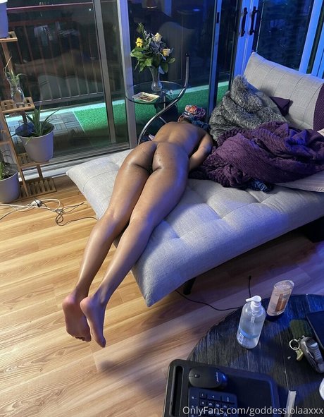 Nacktes geleaktes OnlyFans-Foto von Goddesslolaaxxx