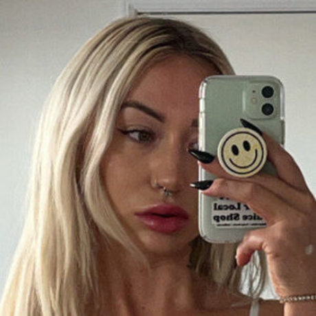 Nacktes geleaktes OnlyFans-Foto von Blondeanime