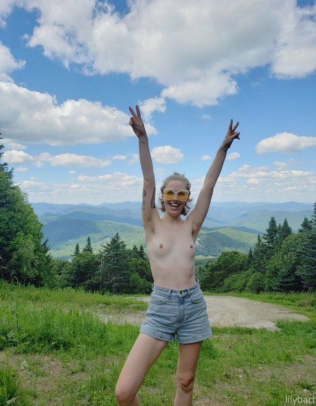Nacktes geleaktes OnlyFans-Foto von Anya Volz