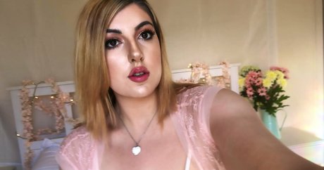 Nacktes geleaktes OnlyFans-Foto von Eva Elizabeth
