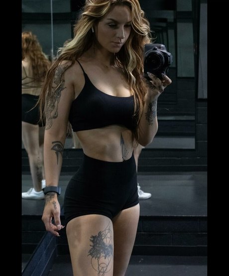 Nacktes geleaktes OnlyFans-Foto von Natasha Gillem