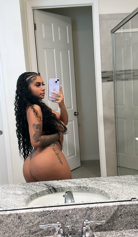 Nacktes geleaktes OnlyFans-Foto von Lilunita