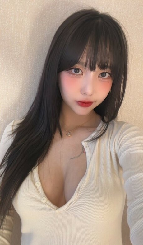 Nacktes geleaktes OnlyFans-Foto von Chujeong