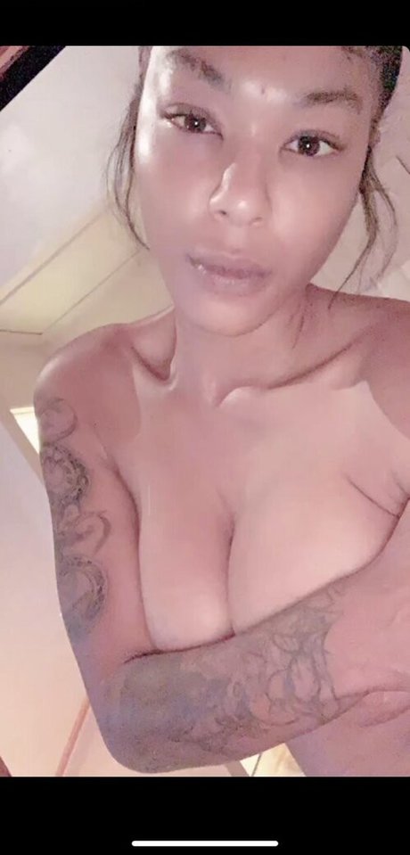 Nacktes geleaktes OnlyFans-Foto von Moniece Slaughter
