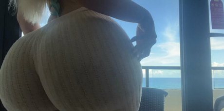 Nacktes geleaktes OnlyFans-Foto von Bootybyshelll