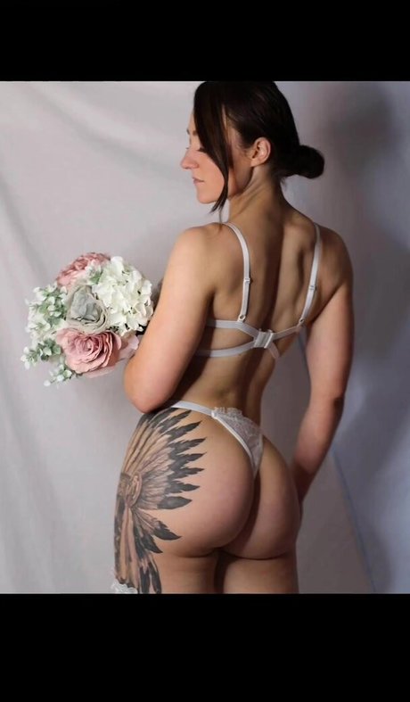 Nacktes geleaktes OnlyFans-Foto von Lana Campbell