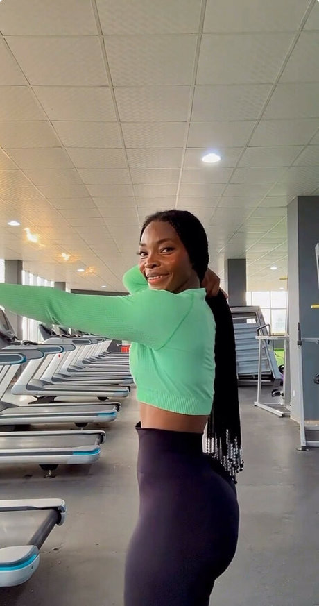 Nacktes geleaktes OnlyFans-Foto von Korpobrownskin