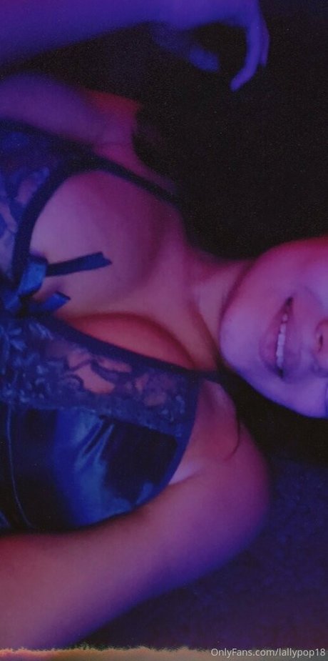Nacktes geleaktes OnlyFans-Foto von Lallypop18