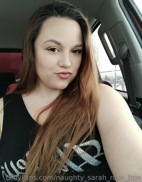 Nacktes geleaktes OnlyFans-Foto von Naughtysarahrosefree