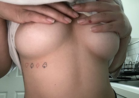 Nacktes geleaktes OnlyFans-Foto von Lildumplingxxx