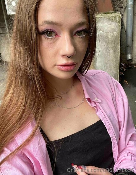 Nacktes geleaktes OnlyFans-Foto von Laylarole