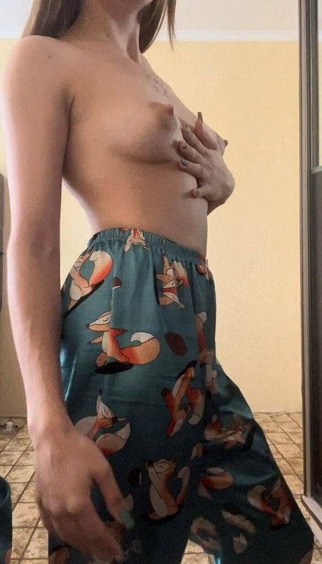 Nacktes geleaktes OnlyFans-Foto von Dashenka18