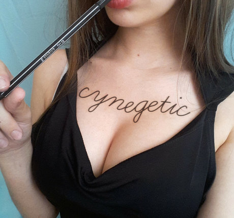 Angelprovocative