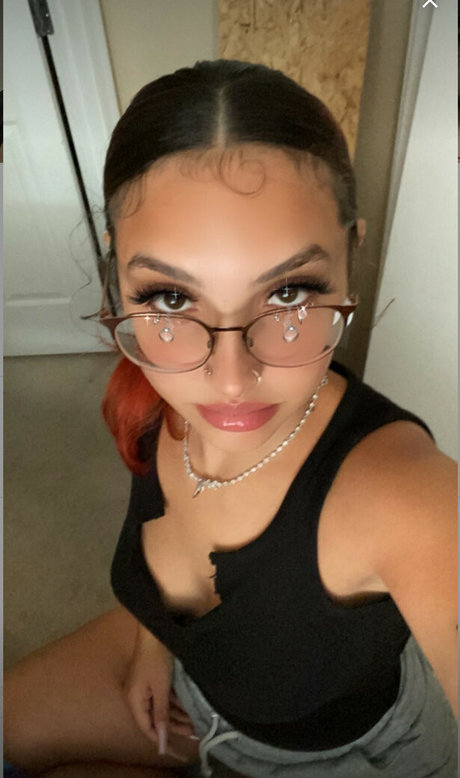 Nacktes geleaktes OnlyFans-Foto von Myaalaze