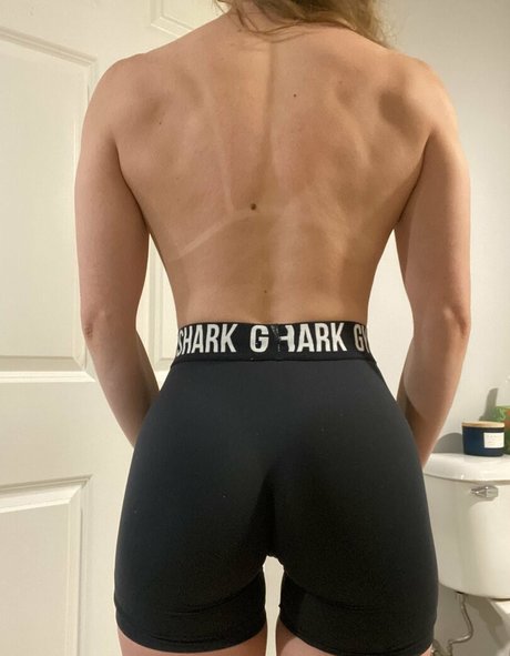 Nacktes geleaktes OnlyFans-Foto von Hornyhamburglar
