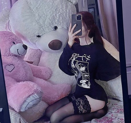 Nacktes geleaktes OnlyFans-Foto von Niso4ka