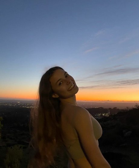Nacktes geleaktes OnlyFans-Foto von Anika Grace