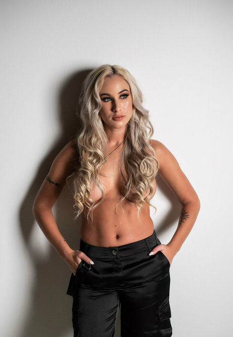 Nacktes geleaktes OnlyFans-Foto von Gergye Krisztina