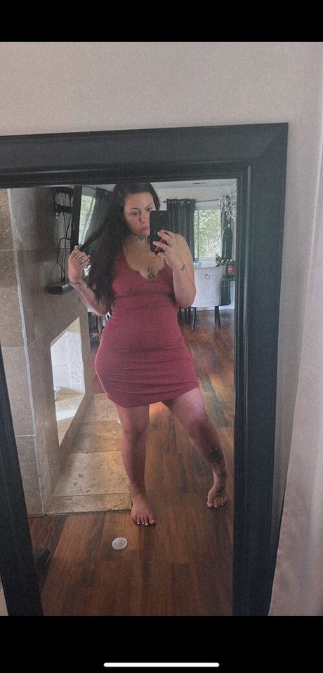 Nacktes geleaktes OnlyFans-Foto von Yazzzierose