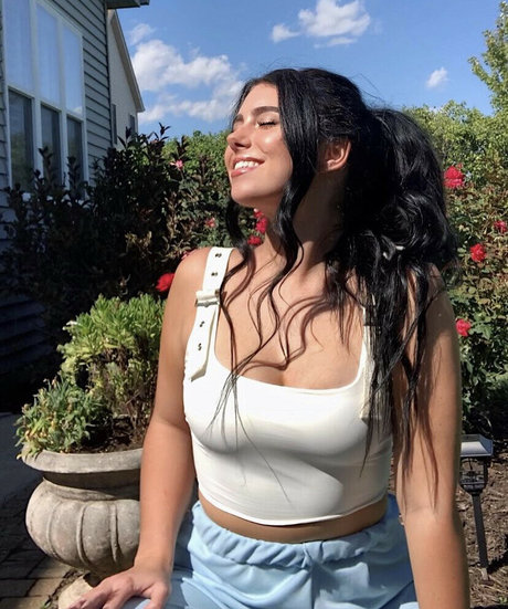 Nacktes geleaktes OnlyFans-Foto von Megan Richmond