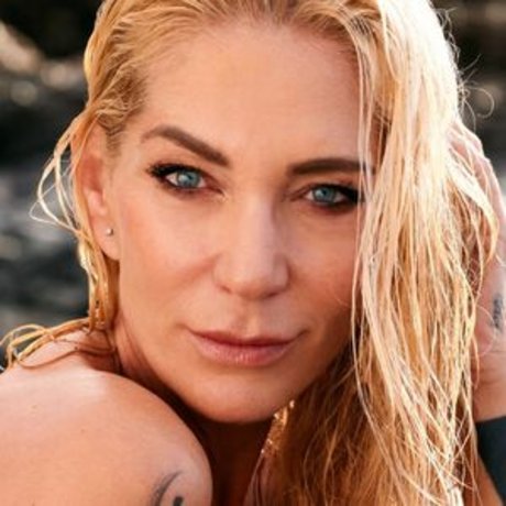 Nacktes geleaktes OnlyFans-Foto von Sarah Kern