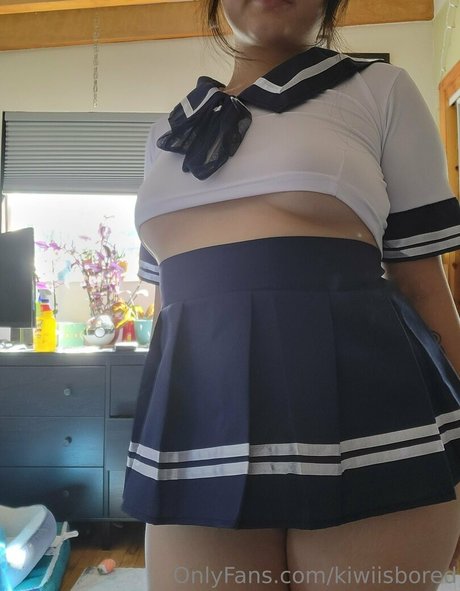 Nacktes geleaktes OnlyFans-Foto von Kiwiisbored