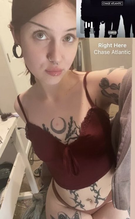 Nacktes geleaktes OnlyFans-Foto von Axttie