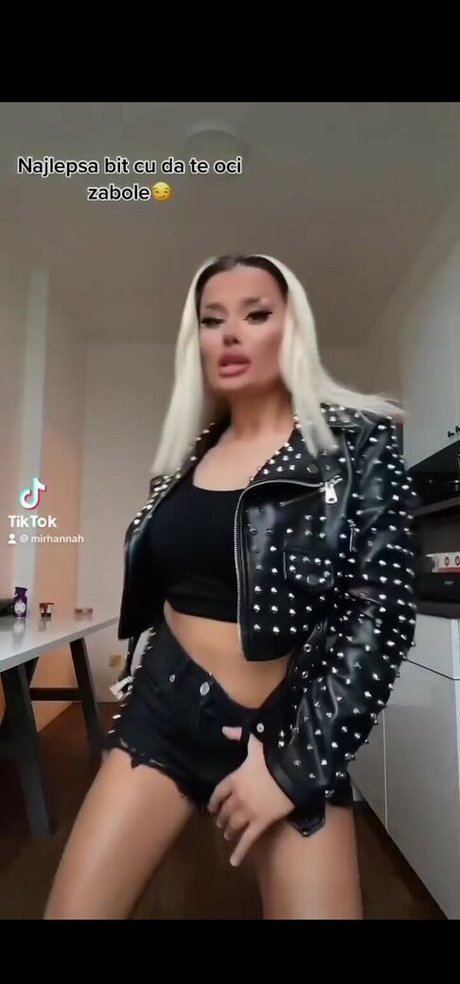 Nacktes geleaktes OnlyFans-Foto von Viki Mitrovic