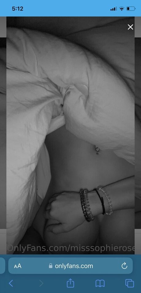 Nacktes geleaktes OnlyFans-Foto von Miss Sophie Rose