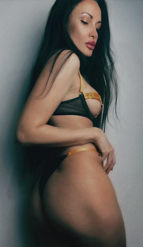 Nacktes geleaktes OnlyFans-Foto von Tamila Flirt Couture
