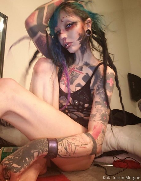 Nacktes geleaktes OnlyFans-Foto von Kotamorgue