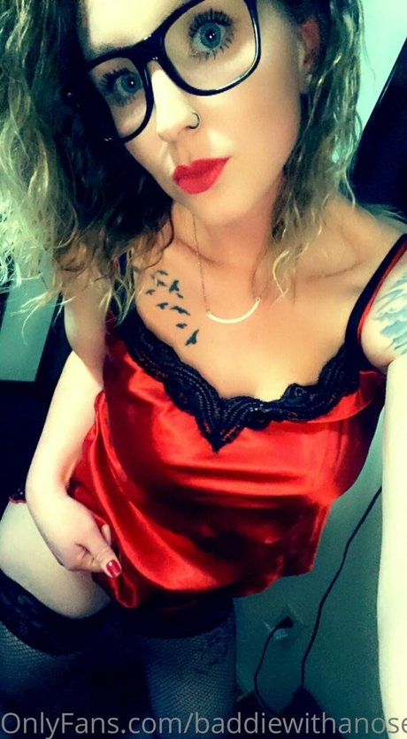 Baddiewithanosering