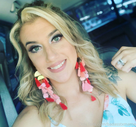 Nacktes geleaktes OnlyFans-Foto von Badasstxmama