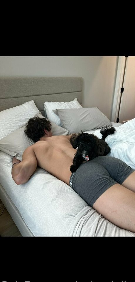Nacktes geleaktes OnlyFans-Foto von Petervigilante