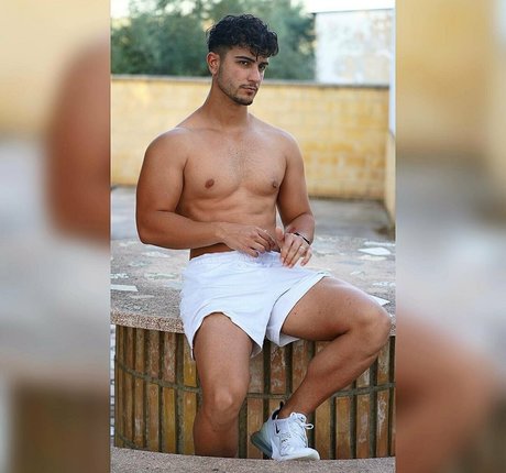 Nacktes geleaktes OnlyFans-Foto von Exoticboyfree