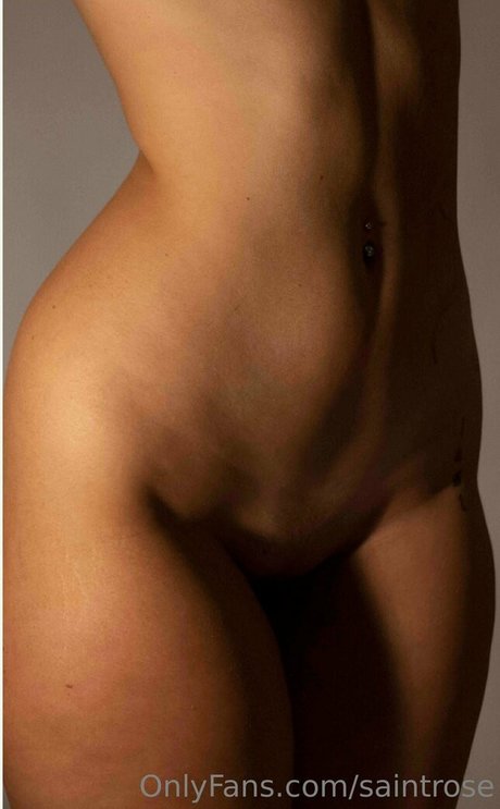 Nacktes geleaktes OnlyFans-Foto von Ebony Saint Rose