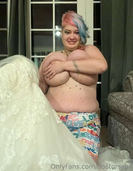 Nacktes geleaktes OnlyFans-Foto von Doctorsybil