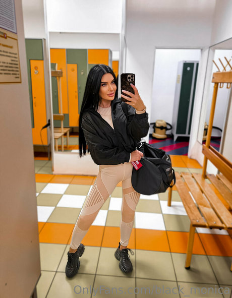 Black_monica