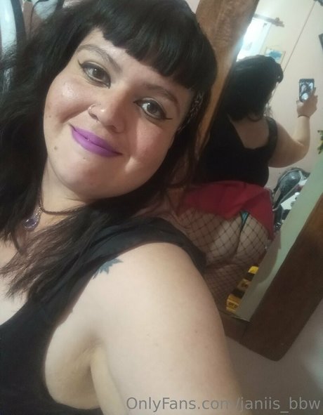 Nacktes geleaktes OnlyFans-Foto von Janiisbbw