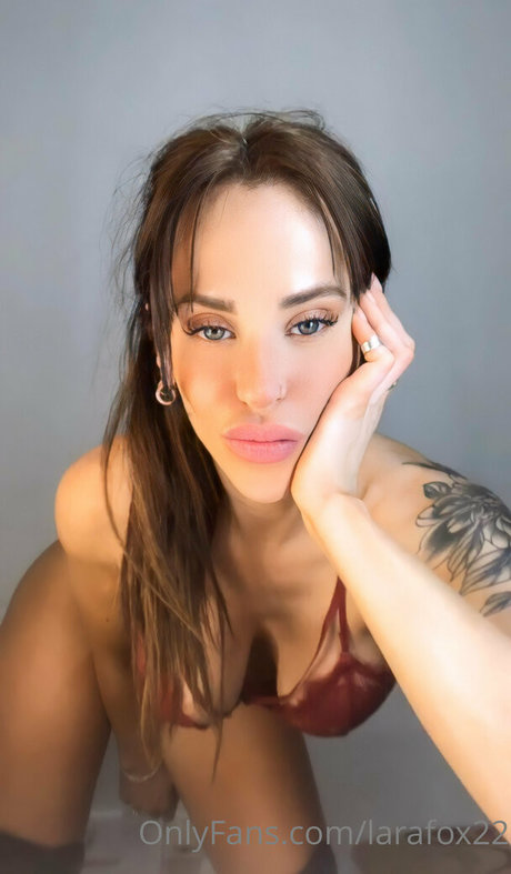 Nacktes geleaktes OnlyFans-Foto von Larafox22