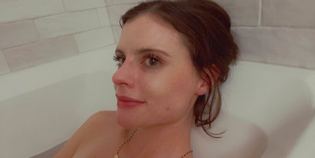 Nacktes geleaktes OnlyFans-Foto von Casuallies