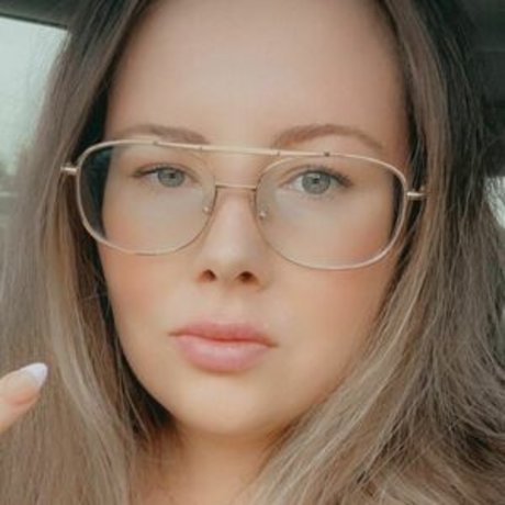 Nacktes geleaktes OnlyFans-Foto von Traycee