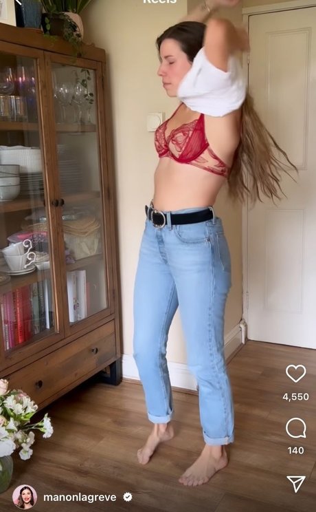 Nacktes geleaktes OnlyFans-Foto von Manon Lagreve