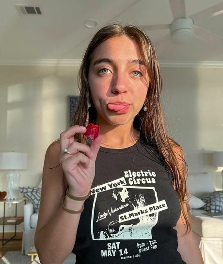 Nacktes geleaktes OnlyFans-Foto von Ellie Rae Dobleske