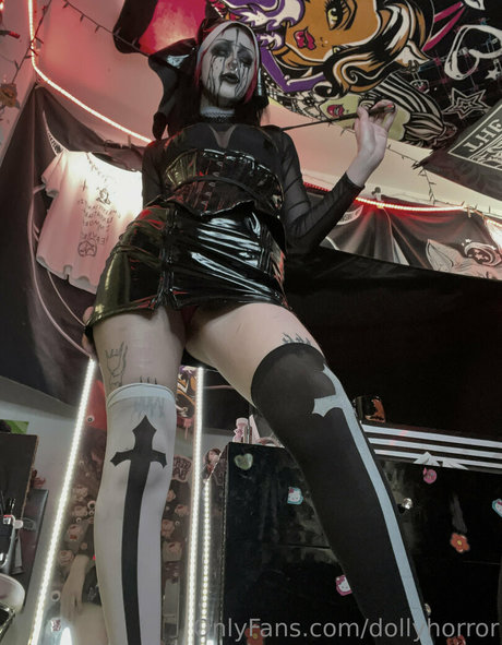 Nacktes geleaktes OnlyFans-Foto von Dollyhorror