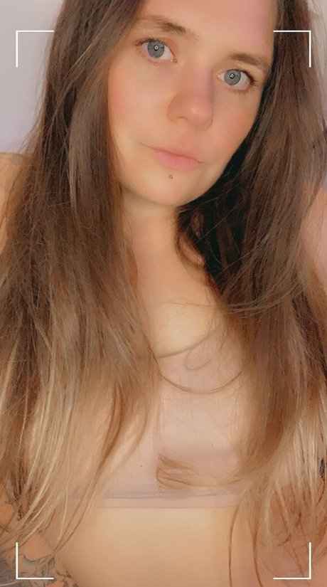 Nacktes geleaktes OnlyFans-Foto von Onlysnuchifree